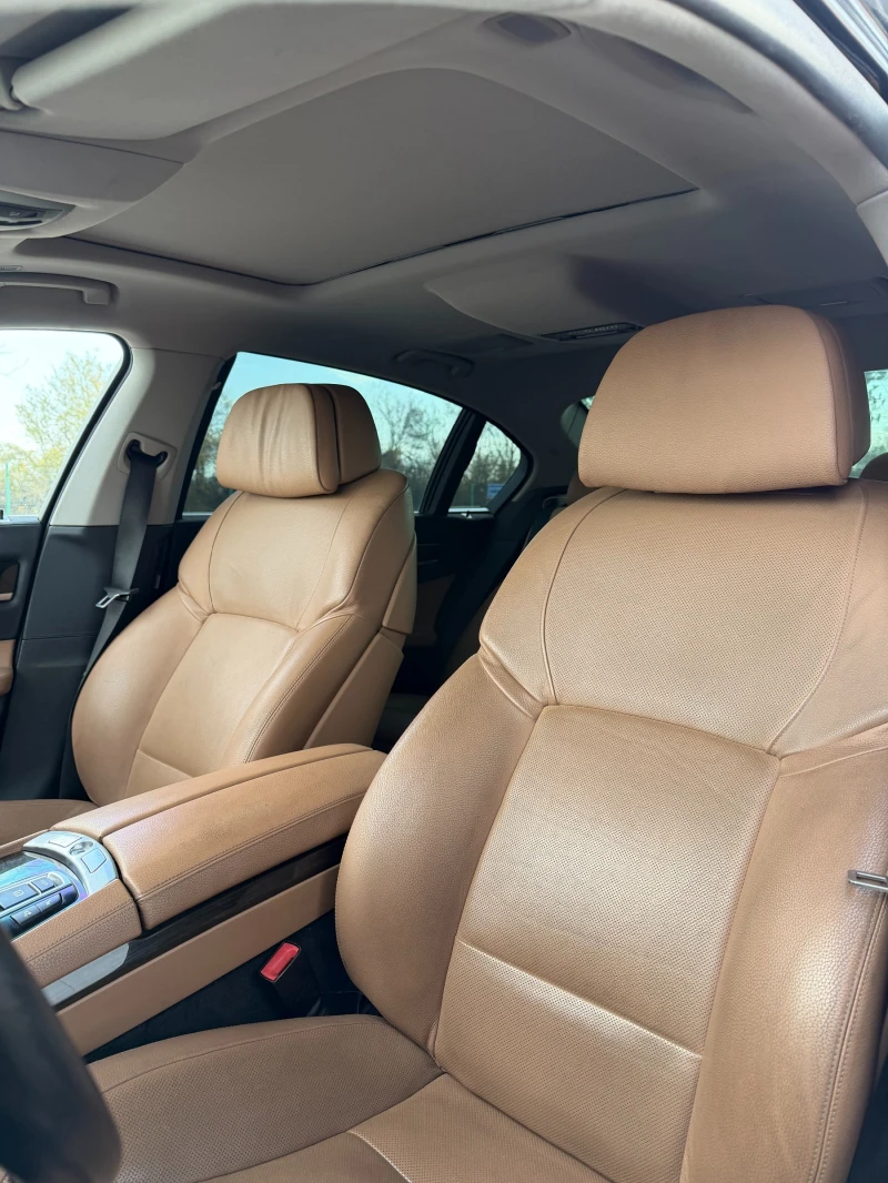 BMW 750 Li XDrive, снимка 13 - Автомобили и джипове - 52489342
