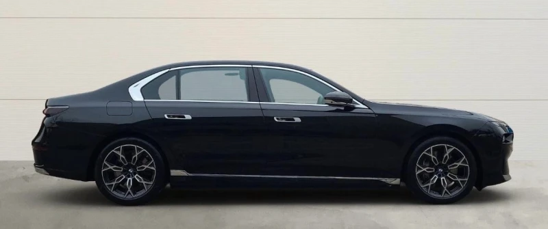 BMW 750 e xDrive, снимка 3 - Автомобили и джипове - 52799959