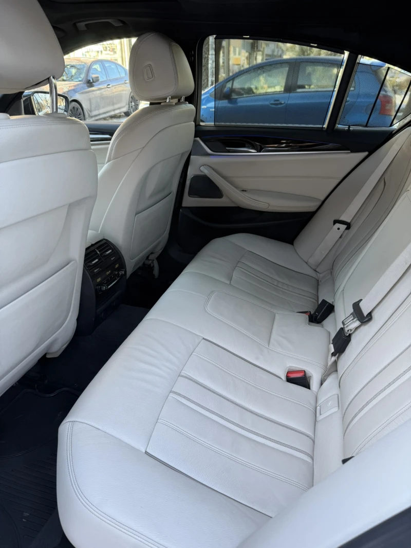BMW 530 Xdrive, снимка 10 - Автомобили и джипове - 53289345