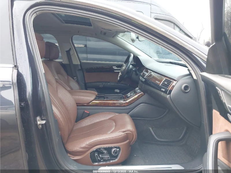 Audi A8 L* DISTRONIC* 360CAMERA* MATRIX* DUAL-SUNROOF* BOS, снимка 8 - Автомобили и джипове - 53459699