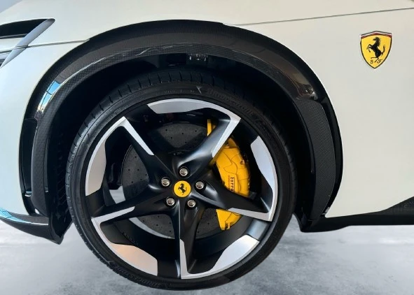 Ferrari Purosangue = Brembo Carbon Ceramic Brakes =  | Mobile.bg   5