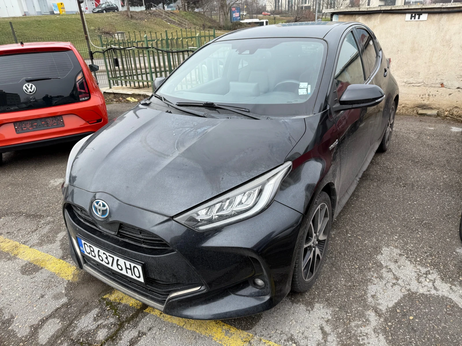 Toyota Yaris 1.5 Hybrid/Панорама/JBL, снимка 1
