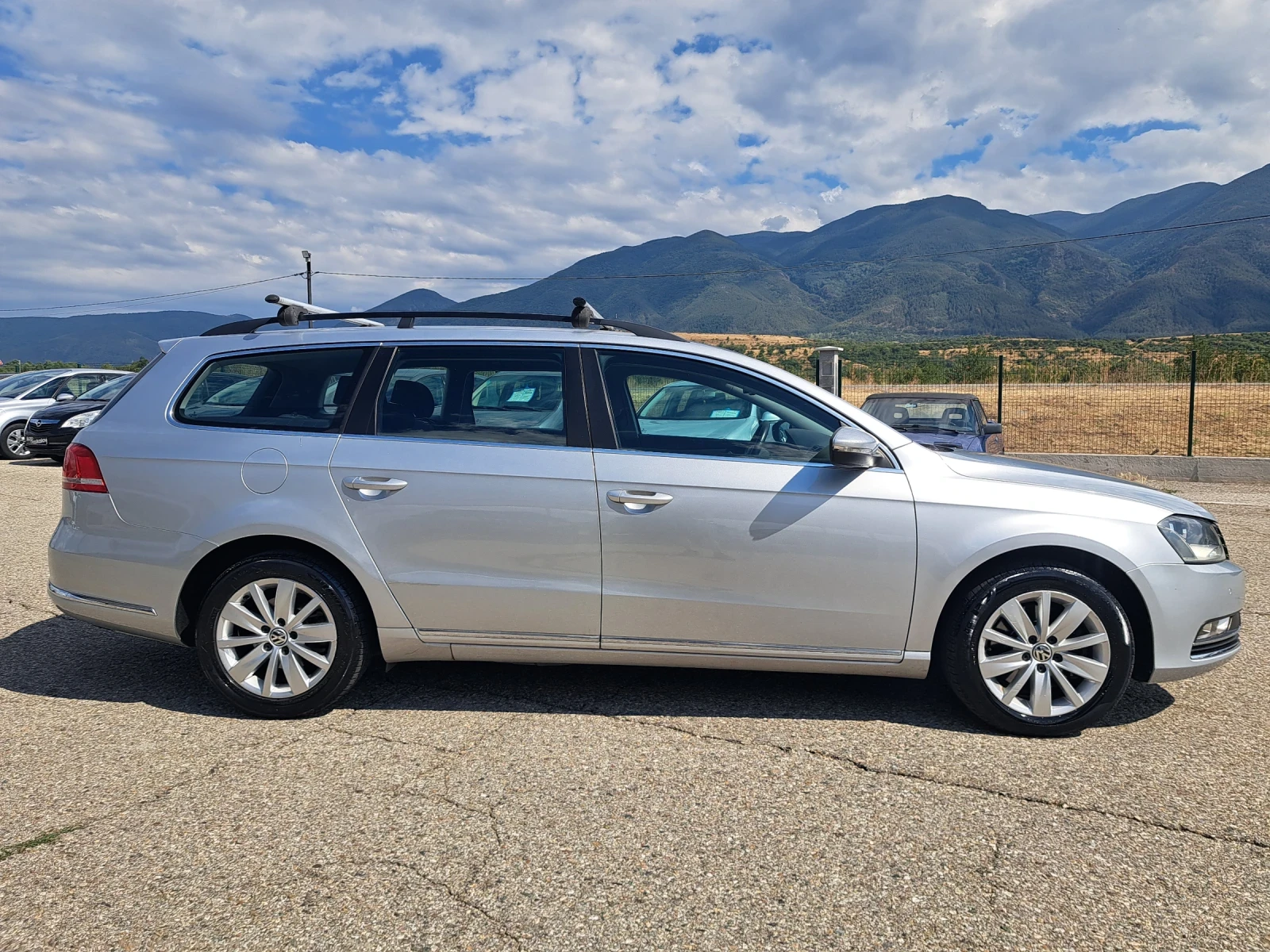 VW Passat 1, 6 tdi - изображение 4