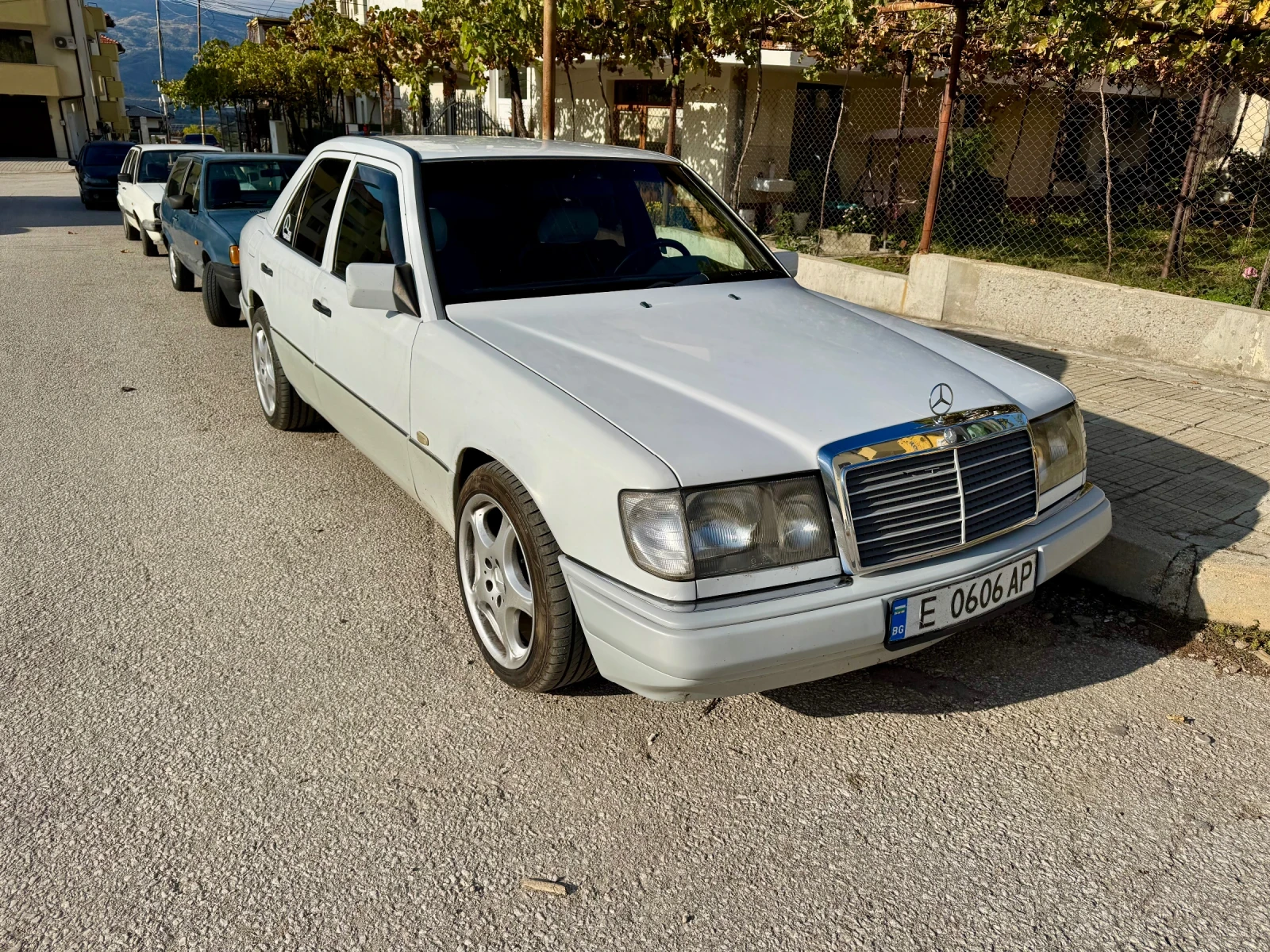 Mercedes-Benz 124 2.0i Газ Климатроник  - изображение 3