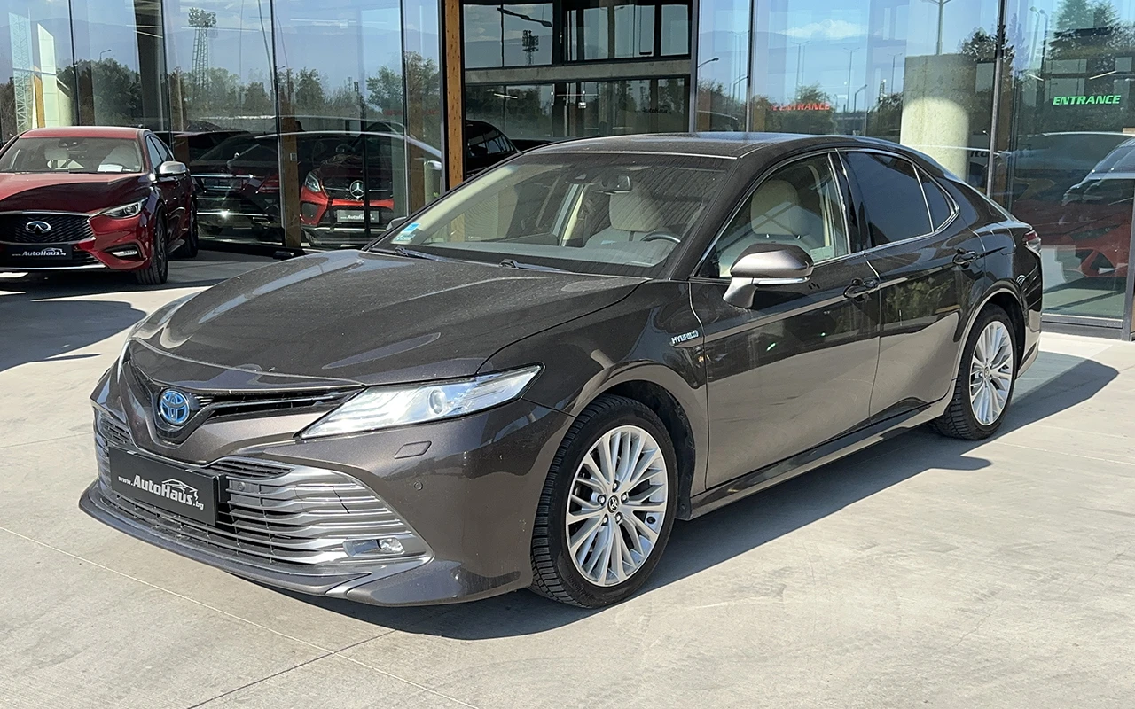 Toyota Camry 2.5 Hybrid CVT - изображение 2
