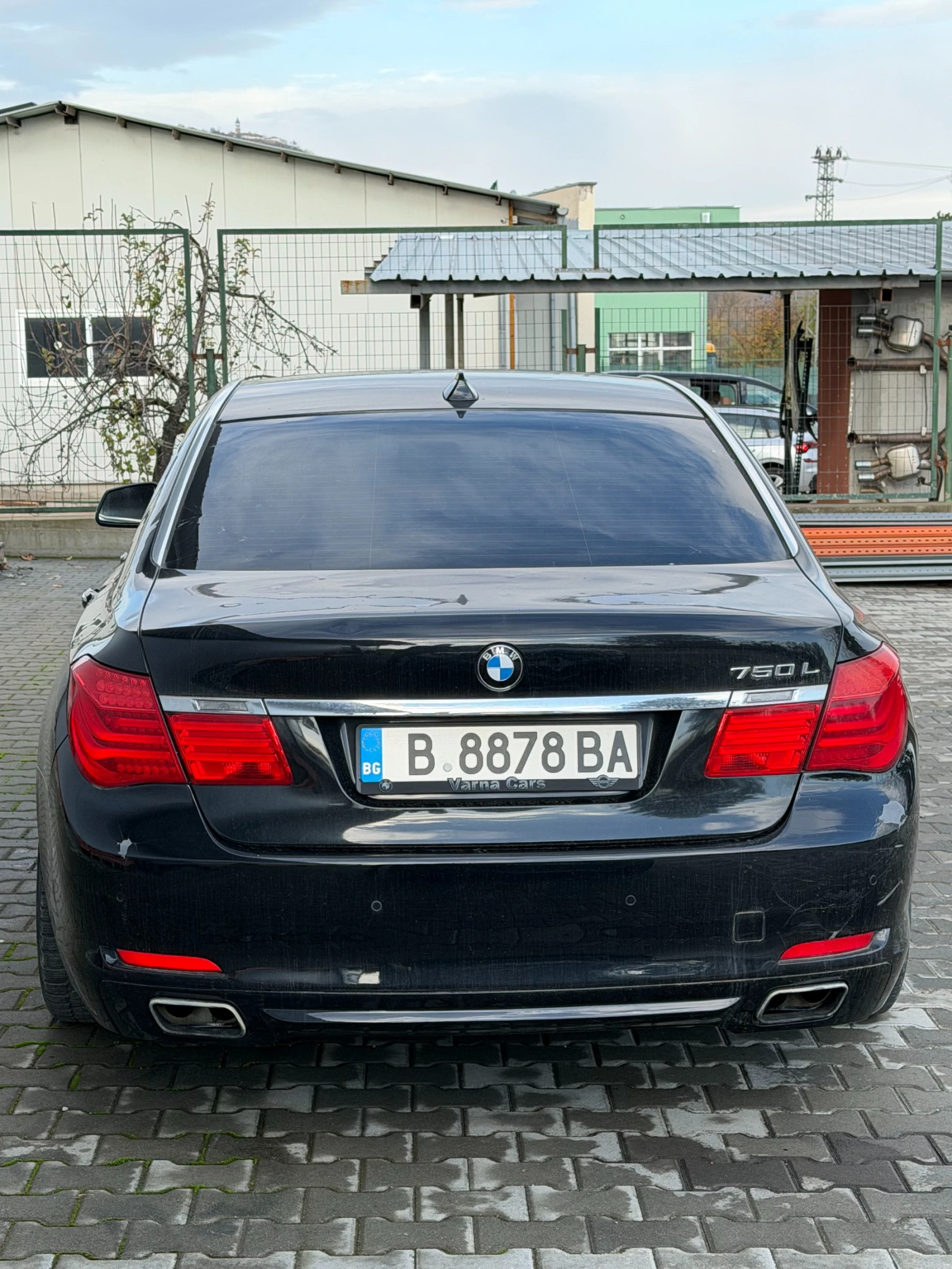 BMW 750 Li XDrive - изображение 6