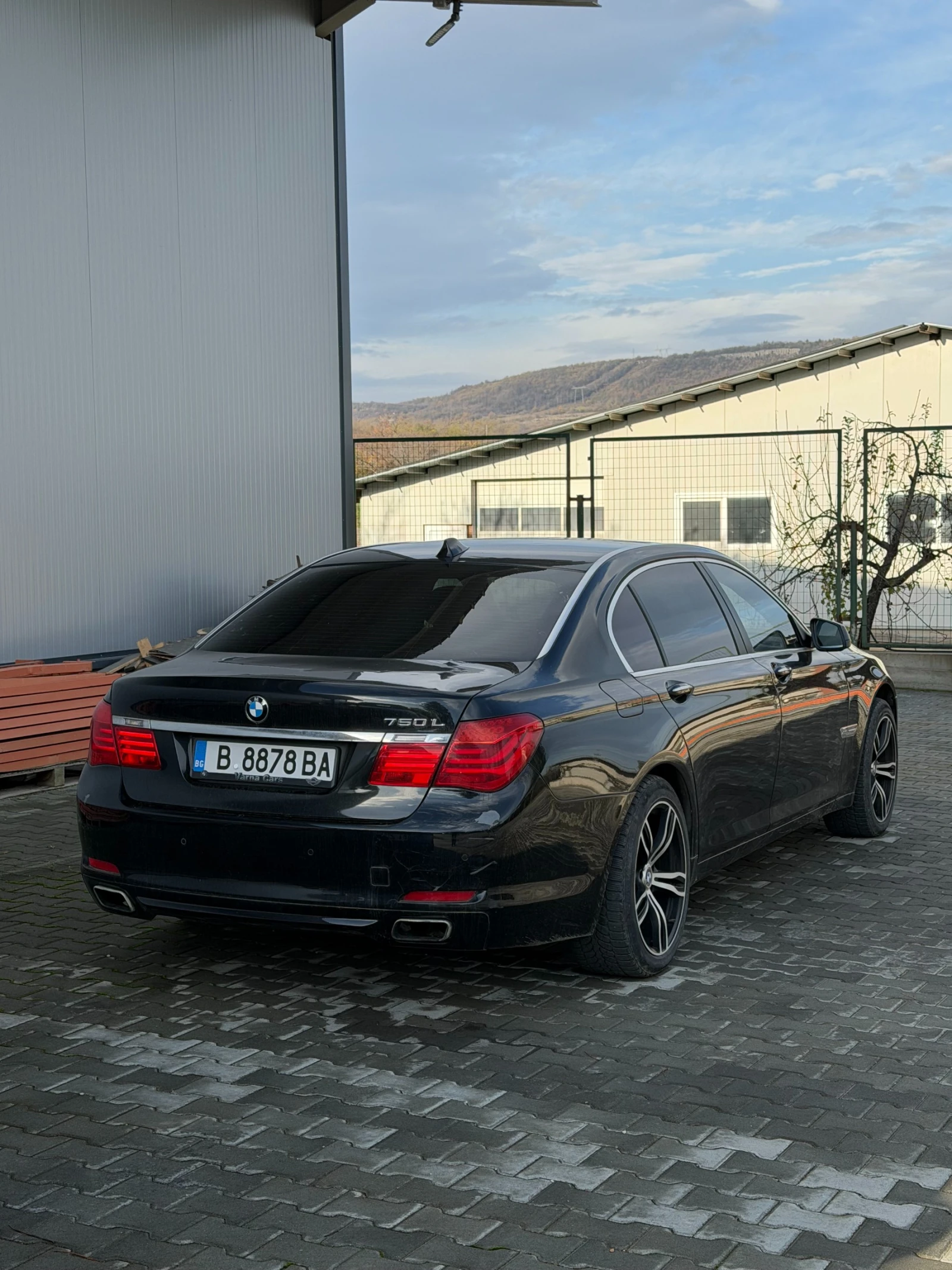 BMW 750 Li XDrive - изображение 5