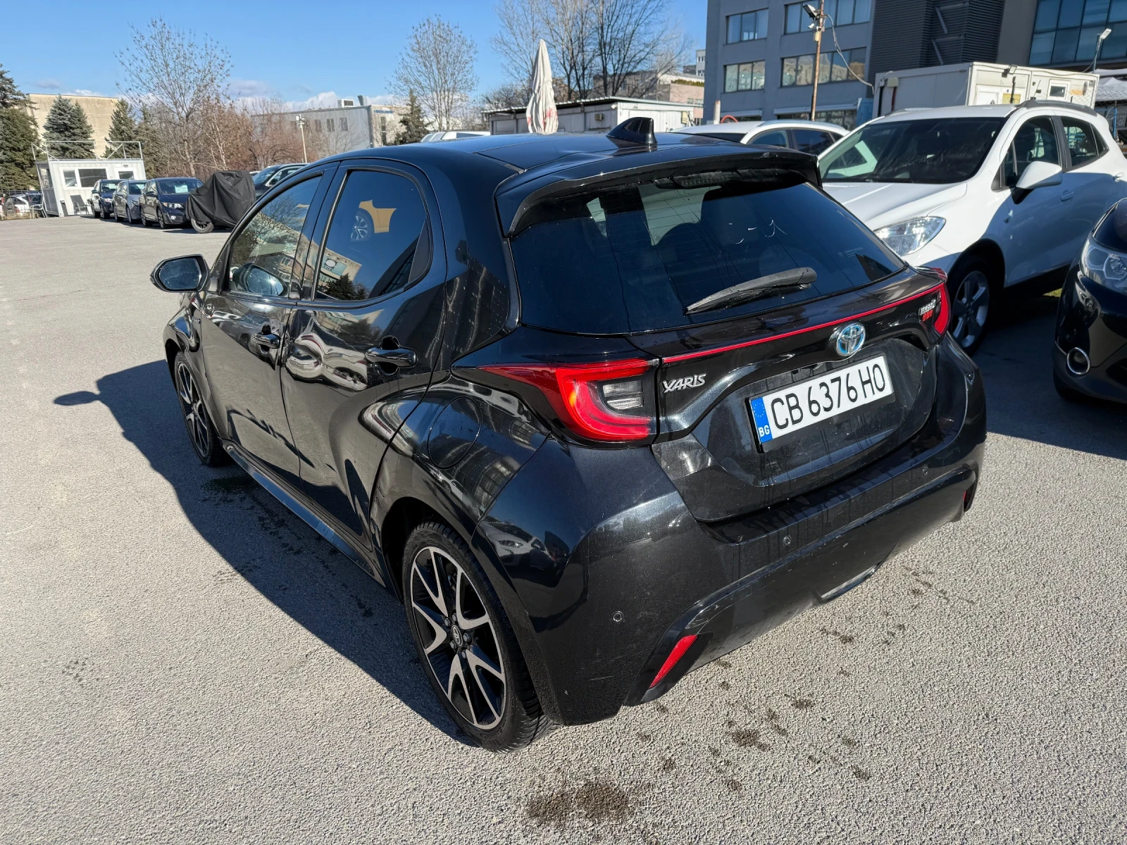 Toyota Yaris 1.5 Hybrid/Панорама/JBL, снимка 4 - Автомобили и джипове - 53260032