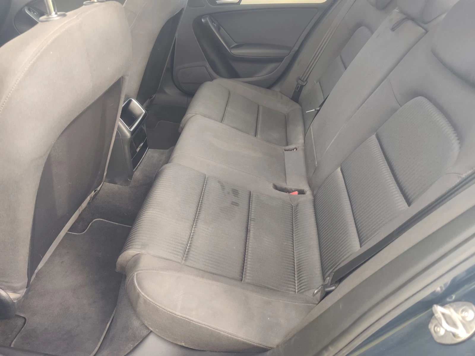 Audi A4 2.0 d, снимка 12 - Автомобили и джипове - 53766421