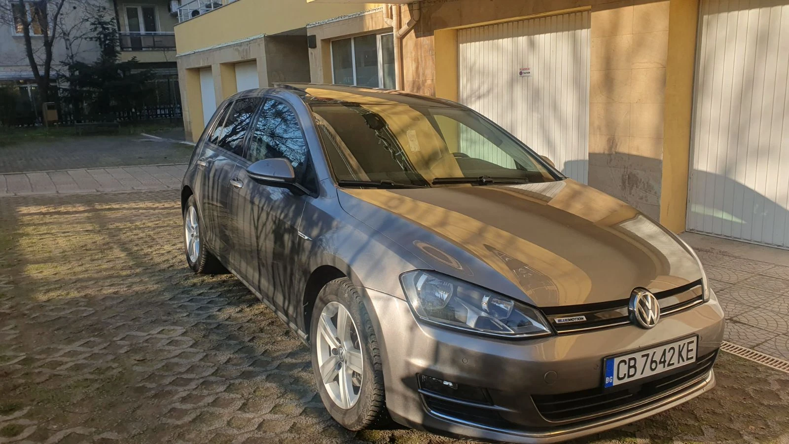 VW Golf 1, 4 TGI Highline / Avtomatic 6B, снимка 7 - Автомобили и джипове - 53829313