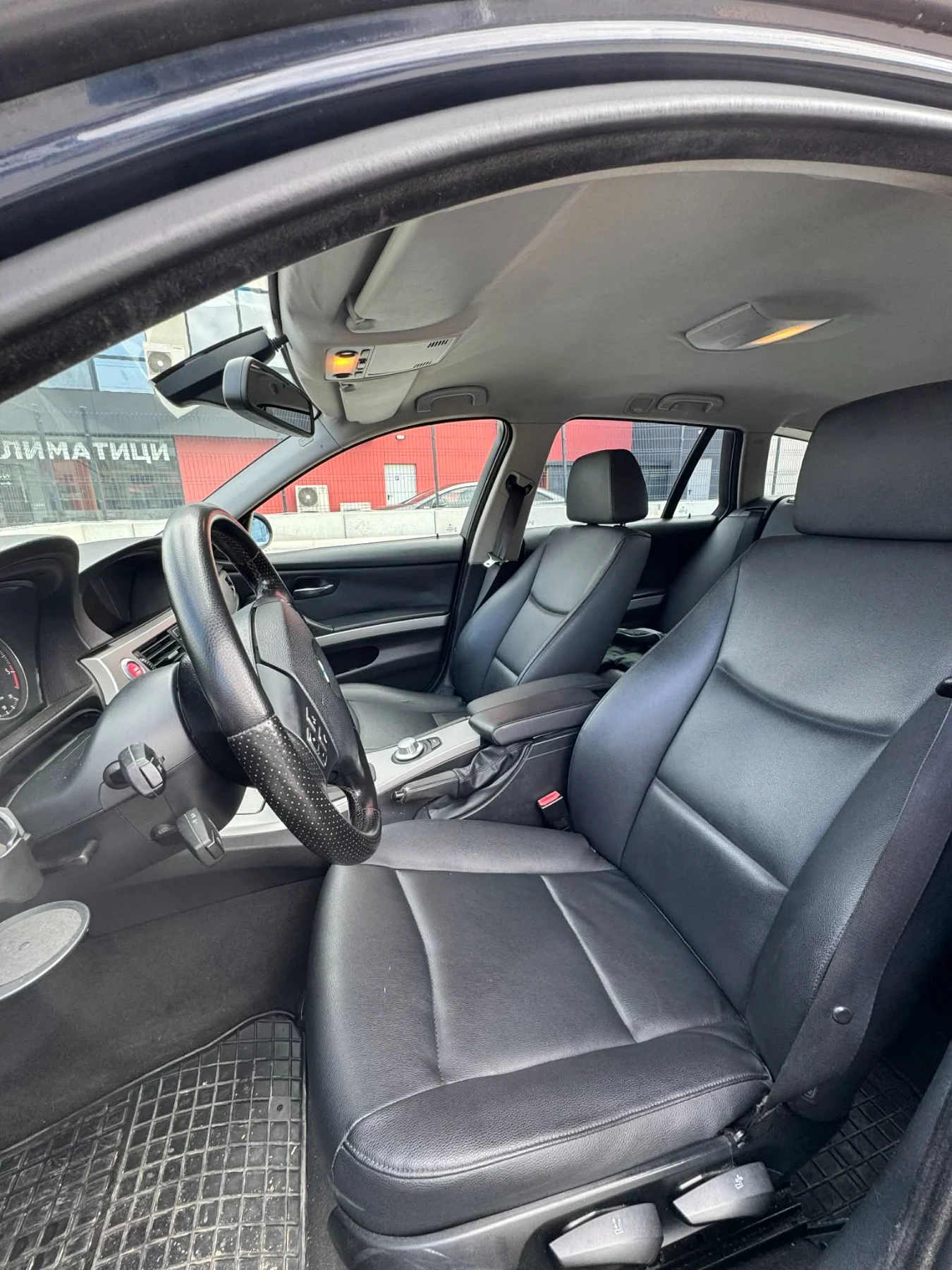 BMW 320 E91, снимка 12 - Автомобили и джипове - 53884537