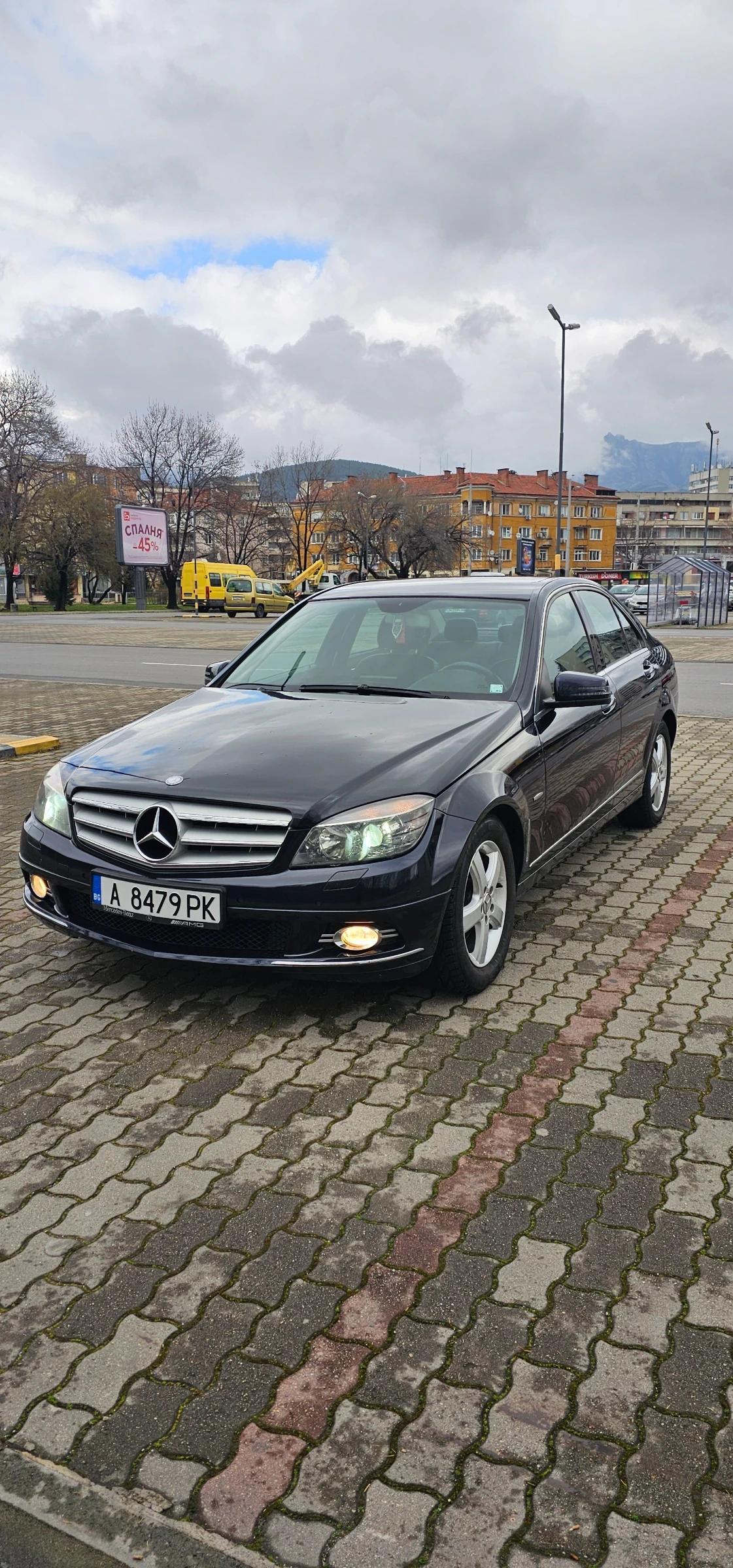 Mercedes-Benz C 220 Ръчка , снимка 8 - Автомобили и джипове - 54017653