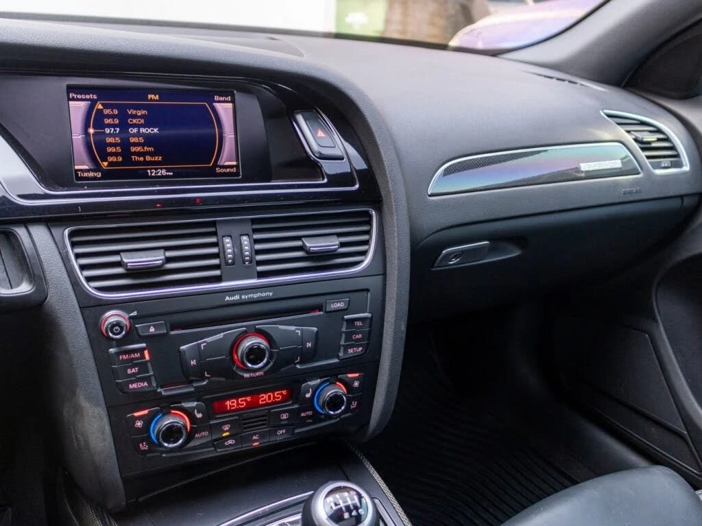 Audi S4 Premium* Manual* AвтоКредит * (ЦЕНА ДО БГ), снимка 15 - Автомобили и джипове - 54269891