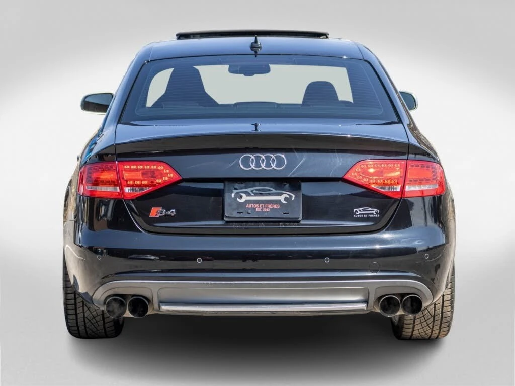 Audi S4 Premium* Manual* AвтоКредит * (ЦЕНА ДО БГ), снимка 3 - Автомобили и джипове - 54269891