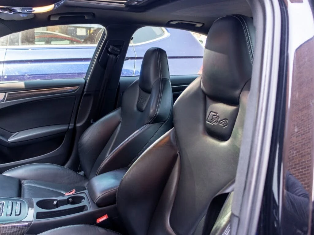 Audi S4 Premium* Manual* AвтоКредит * (ЦЕНА ДО БГ), снимка 8 - Автомобили и джипове - 54269891