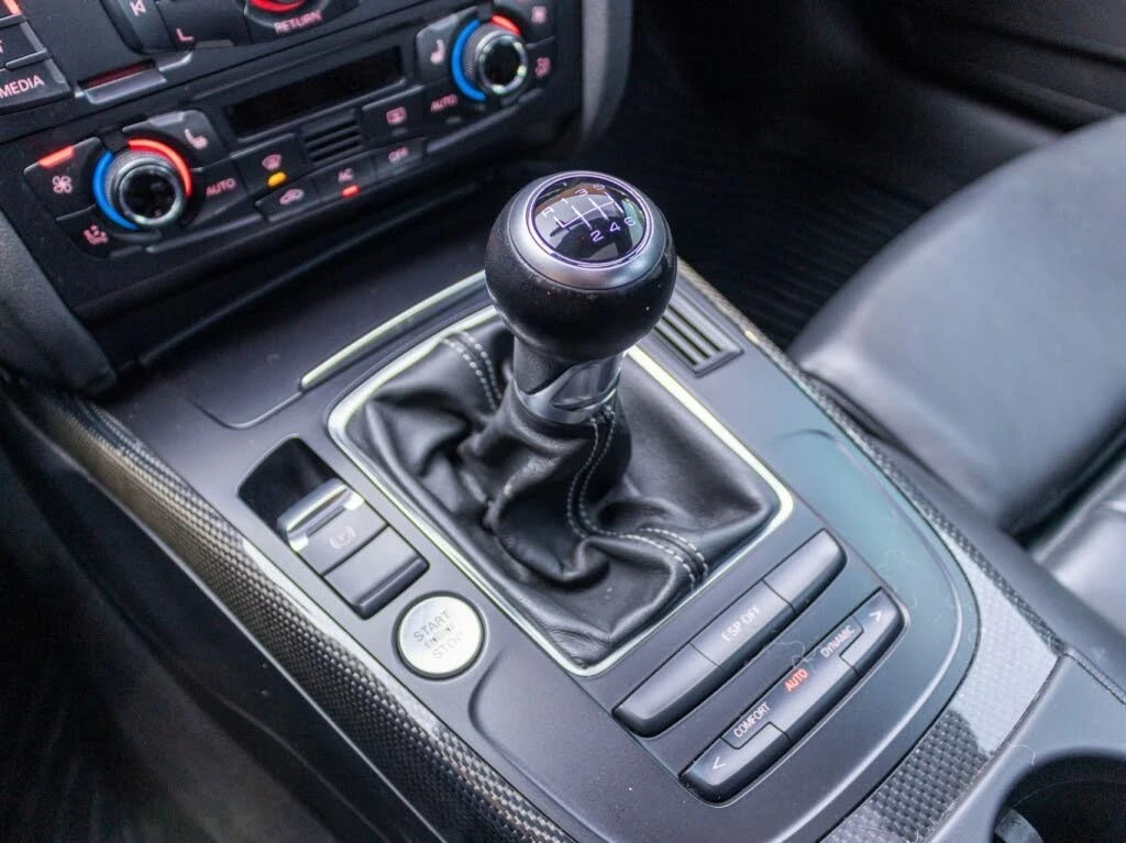 Audi S4 Premium* Manual* AвтоКредит * (ЦЕНА ДО БГ), снимка 11 - Автомобили и джипове - 54269891