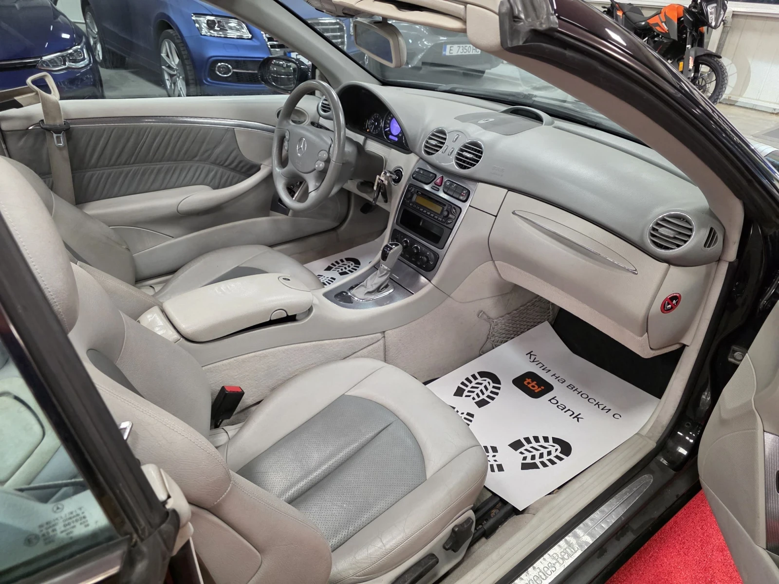 Mercedes-Benz CLK 320 | Avangarde | Cabrio | Напълно обслужен , снимка 11 - Автомобили и джипове - 54386409