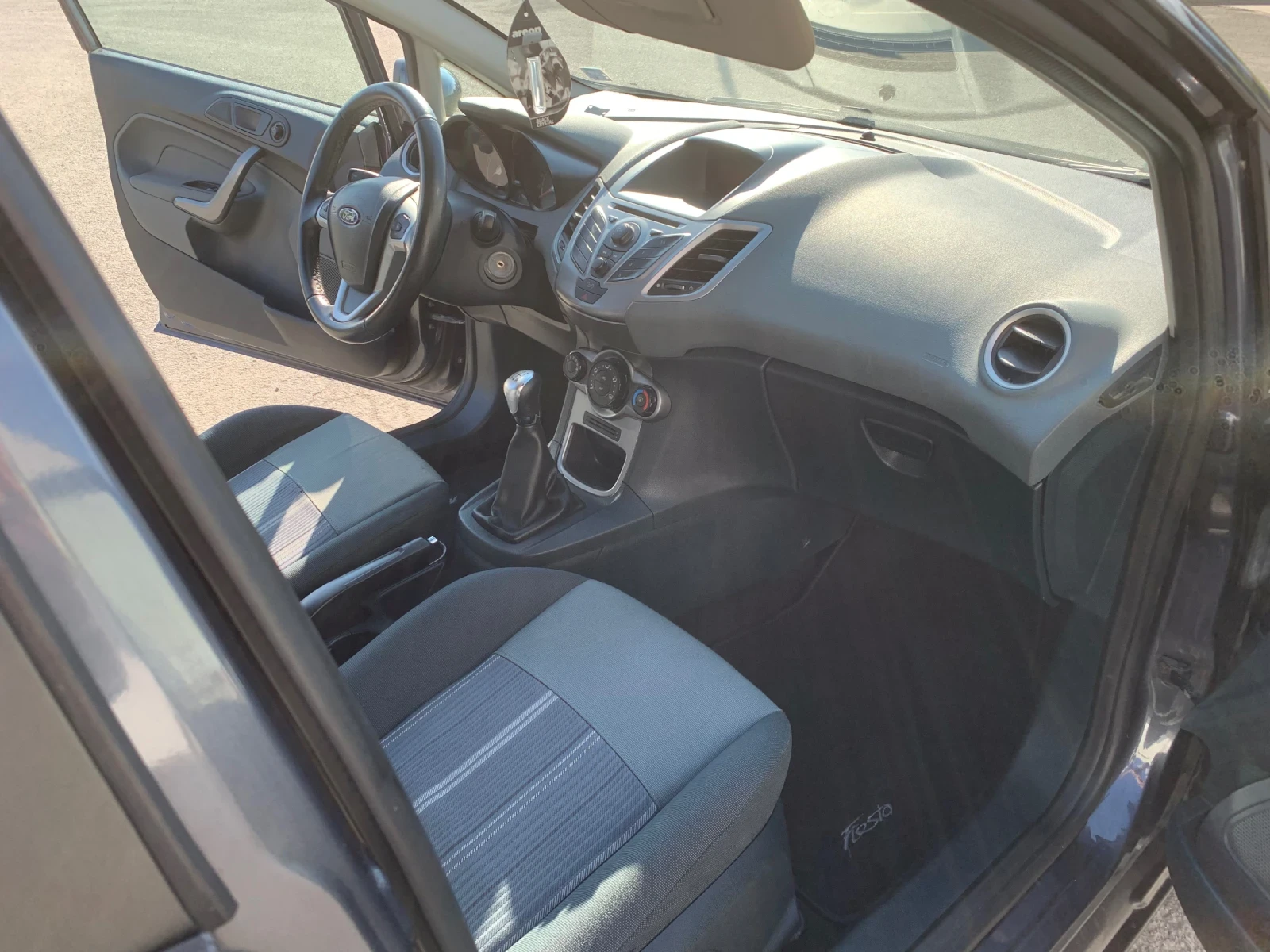 Ford Fiesta, снимка 6 - Автомобили и джипове - 55107701
