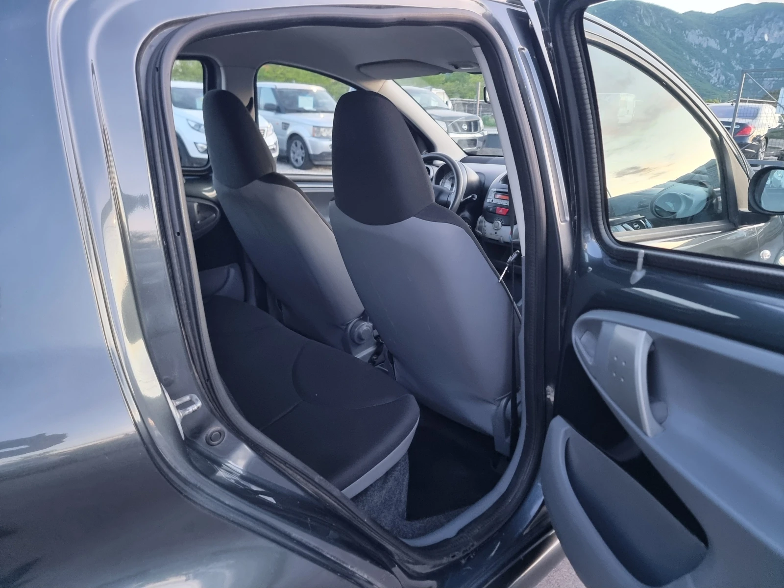 Toyota Aygo 1.0I | Mobile.bg � ����������� 14