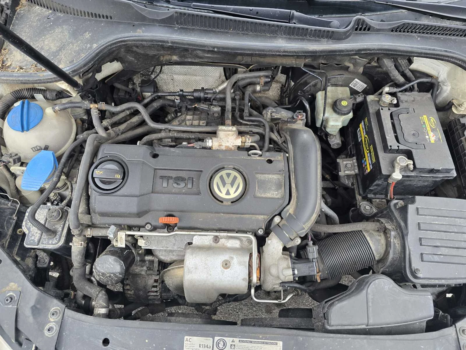 VW Golf 1.4 i, снимка 9 - Автомобили и джипове - 54600903
