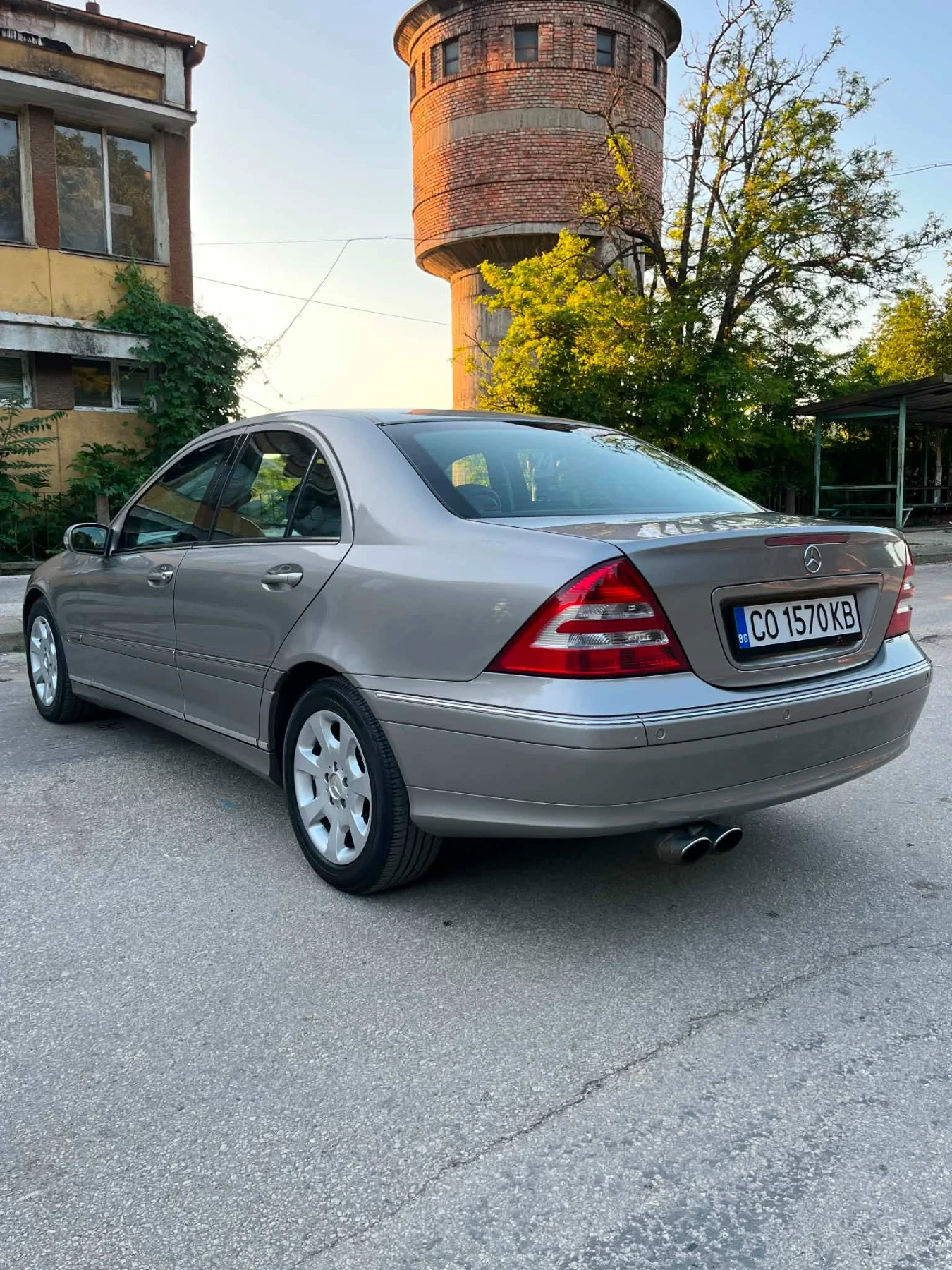Mercedes-Benz C 230 C 230 2.5i 204кс 2006г 7G tronic, снимка 3 - Автомобили и джипове - 54795561