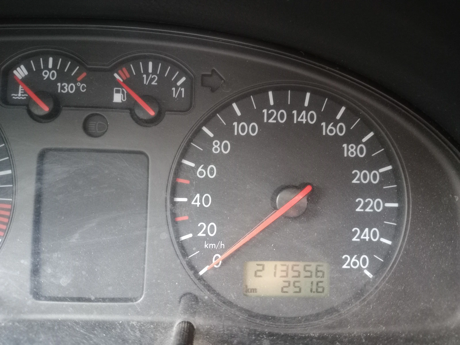 VW Passat B5, снимка 7 - Автомобили и джипове - 55239639