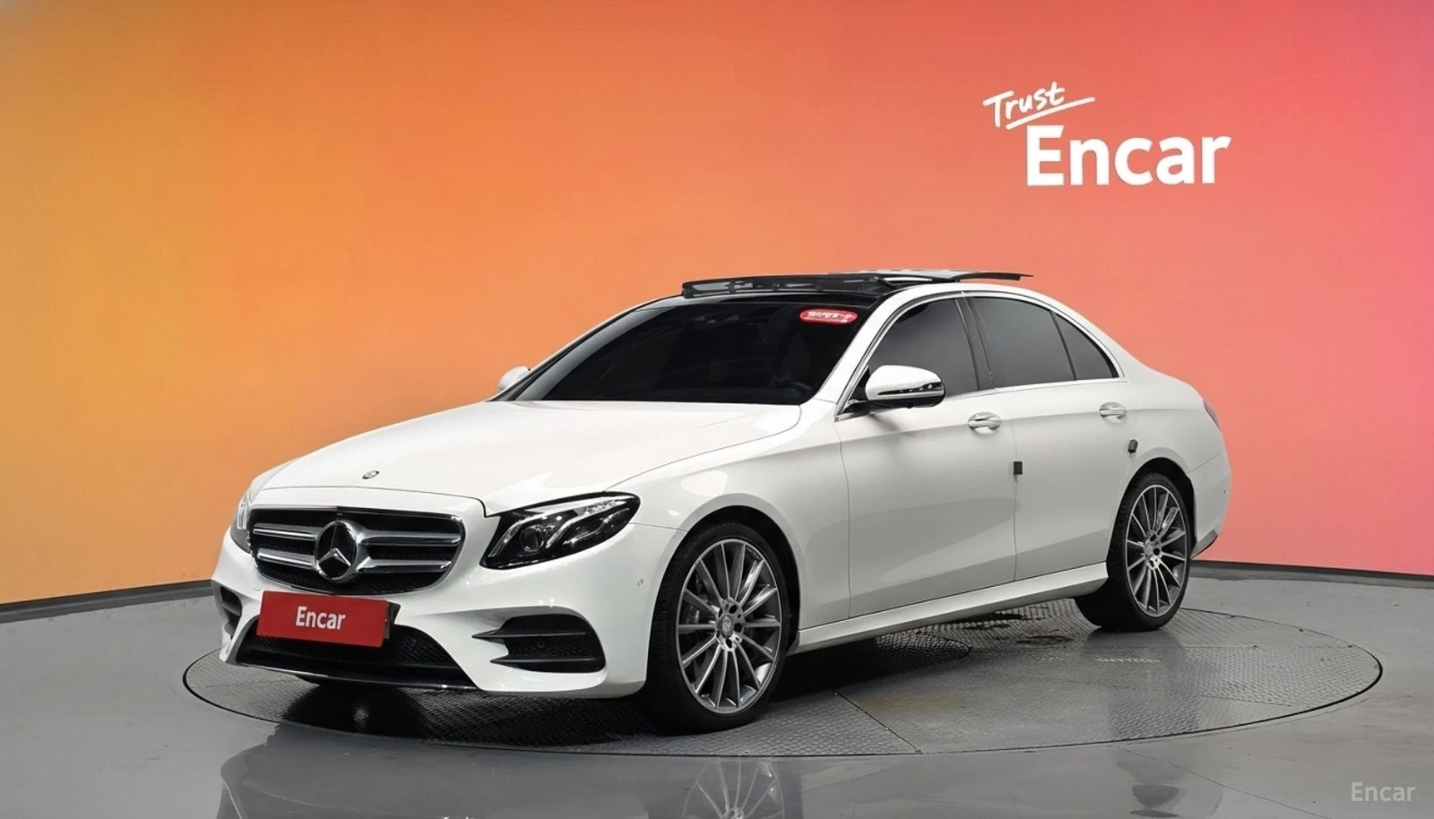 Mercedes-Benz E 300 AMG* 4MATIC* ПОДГРЕВ* КОЖА* ПАНОРАМА* 360* 