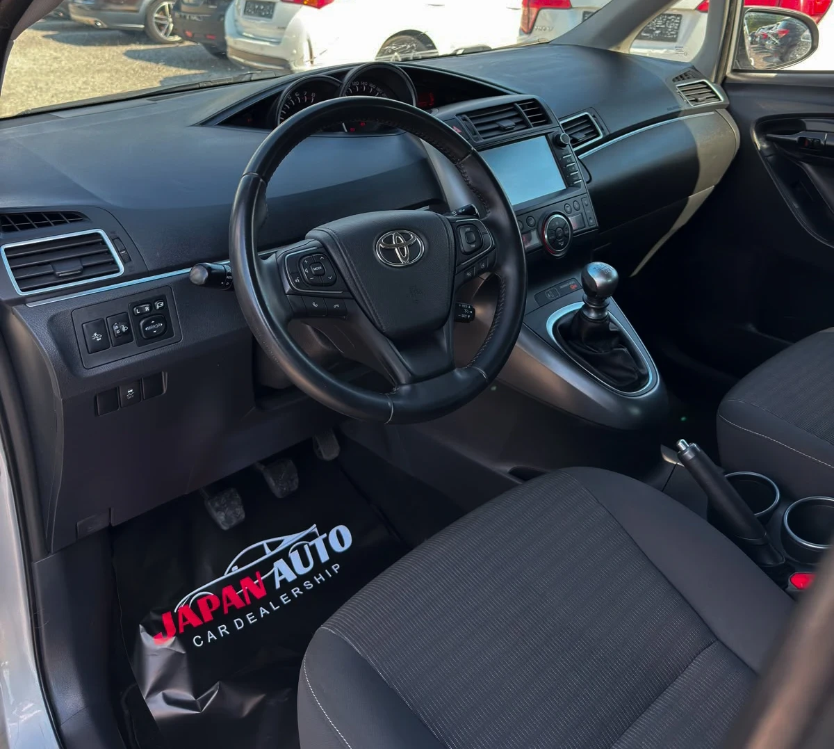 Toyota Verso 1.8 бензин 2ри фейс! Топ! С гаранция!, снимка 8 - Автомобили и джипове - 55565174