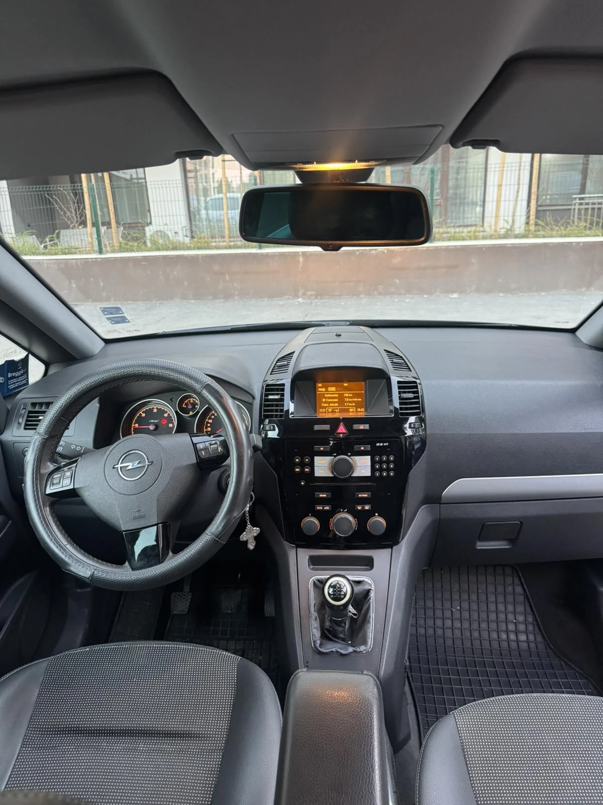 Opel Zafira FACELIFT/TOP/7 Места/ECO, снимка 15 - Автомобили и джипове - 56107458
