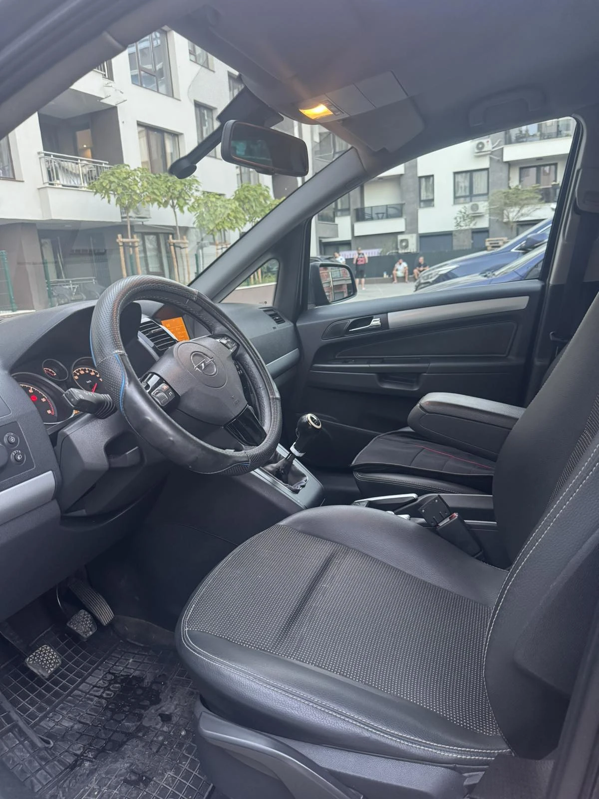 Opel Zafira FACELIFT/TOP/7 Места/ECO, снимка 8 - Автомобили и джипове - 56107458