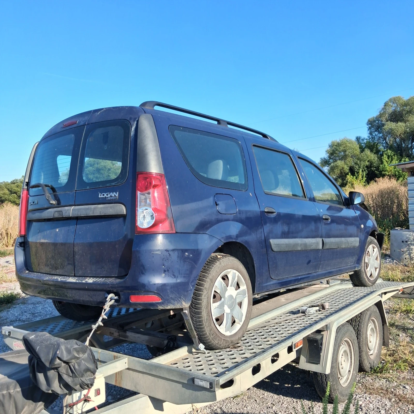 Dacia Logan 1.4i  на части, снимка 3 - Автомобили и джипове - 56706190