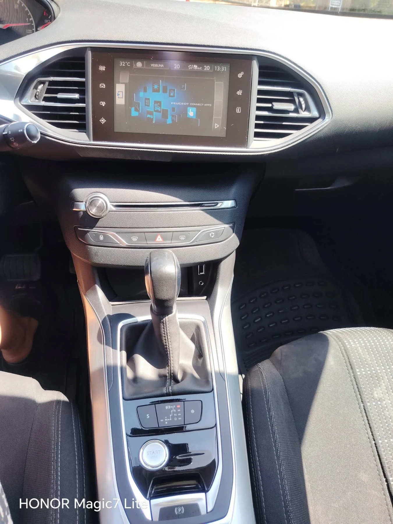 Peugeot 308, снимка 9 - Автомобили и джипове - 56523570