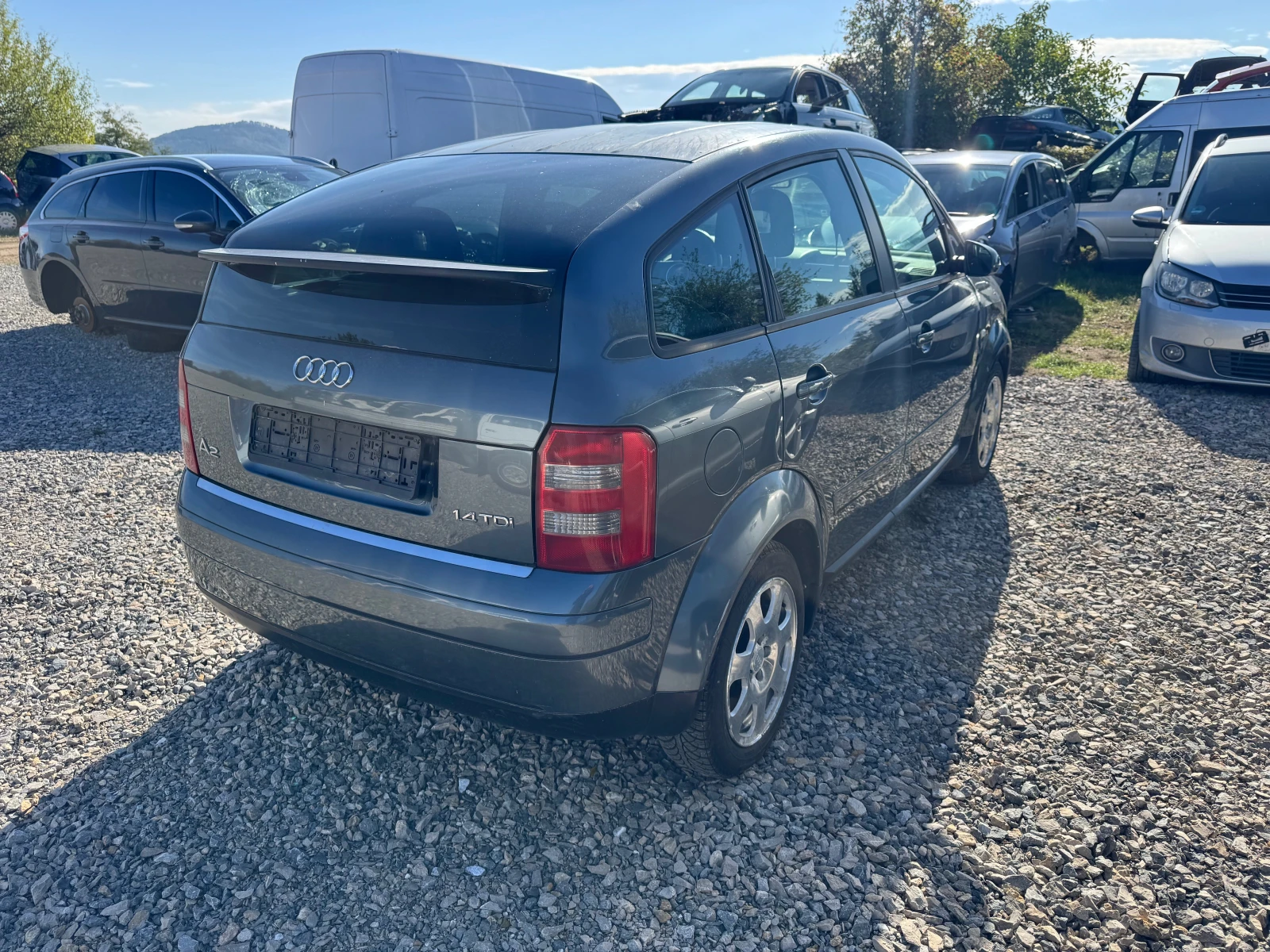 Audi A2, снимка 2 - Автомобили и джипове - 56605564
