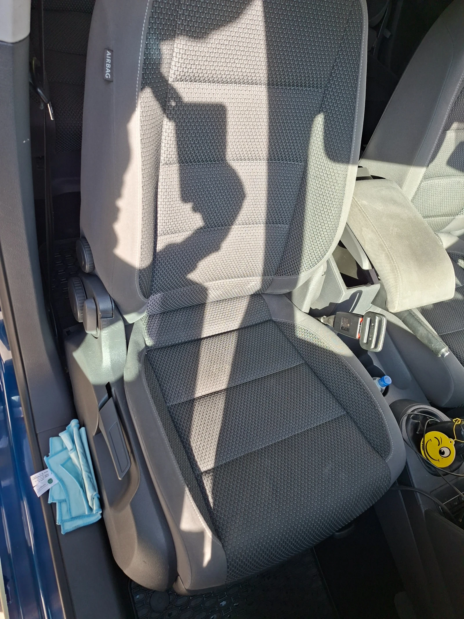 VW Touran, снимка 14 - Автомобили и джипове - 56634662