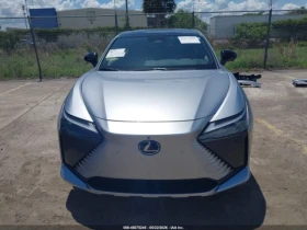 Lexus RZ 300e Premium FWD, снимка 5