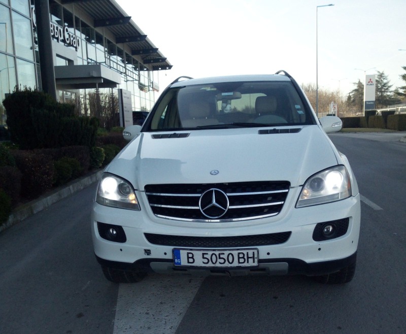 Mercedes-Benz ML 350 Газ. Инж., снимка 2 - Автомобили и джипове - 44550624