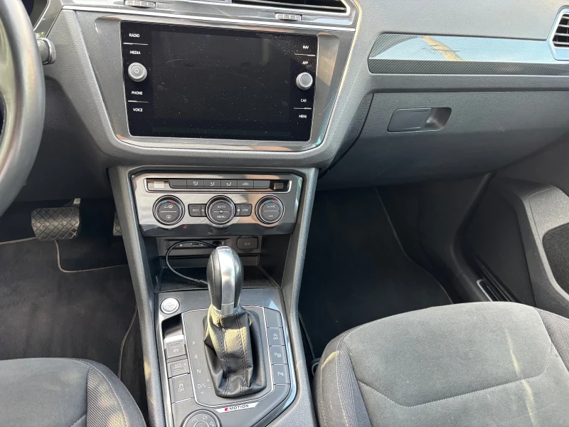 VW Tiguan 4 Motion , снимка 12 - Автомобили и джипове - 52568074