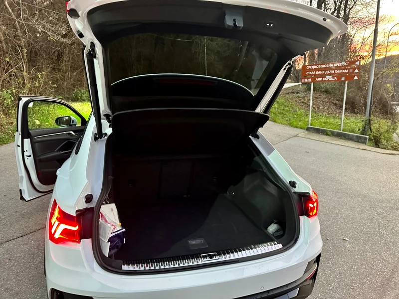 Audi Q3 Sportback, снимка 12 - Автомобили и джипове - 52148126
