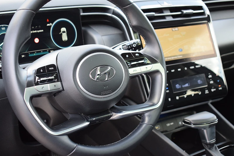 Hyundai Tucson 1.6ШВЕЙЦАРИЯ-БГ.МЕНЮ/ДИСТРОНИК/48V/4X4, снимка 9 - Автомобили и джипове - 52379056