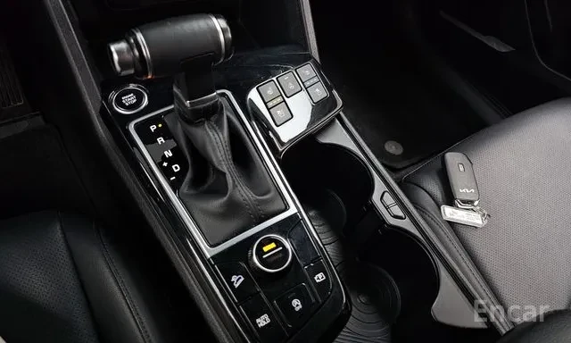 Kia Sportage 2.0 DIESEL / 4WD / ЛИЗИНГ, снимка 9 - Автомобили и джипове - 54899872