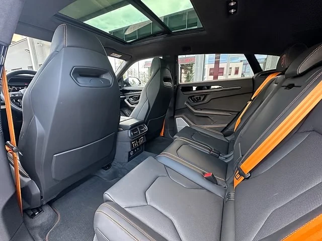 Lamborghini Urus SE PLUG-IN HYBRID AKRAPOVIC KERAMIK B&O PANORAMA, снимка 16 - Автомобили и джипове - 56261024