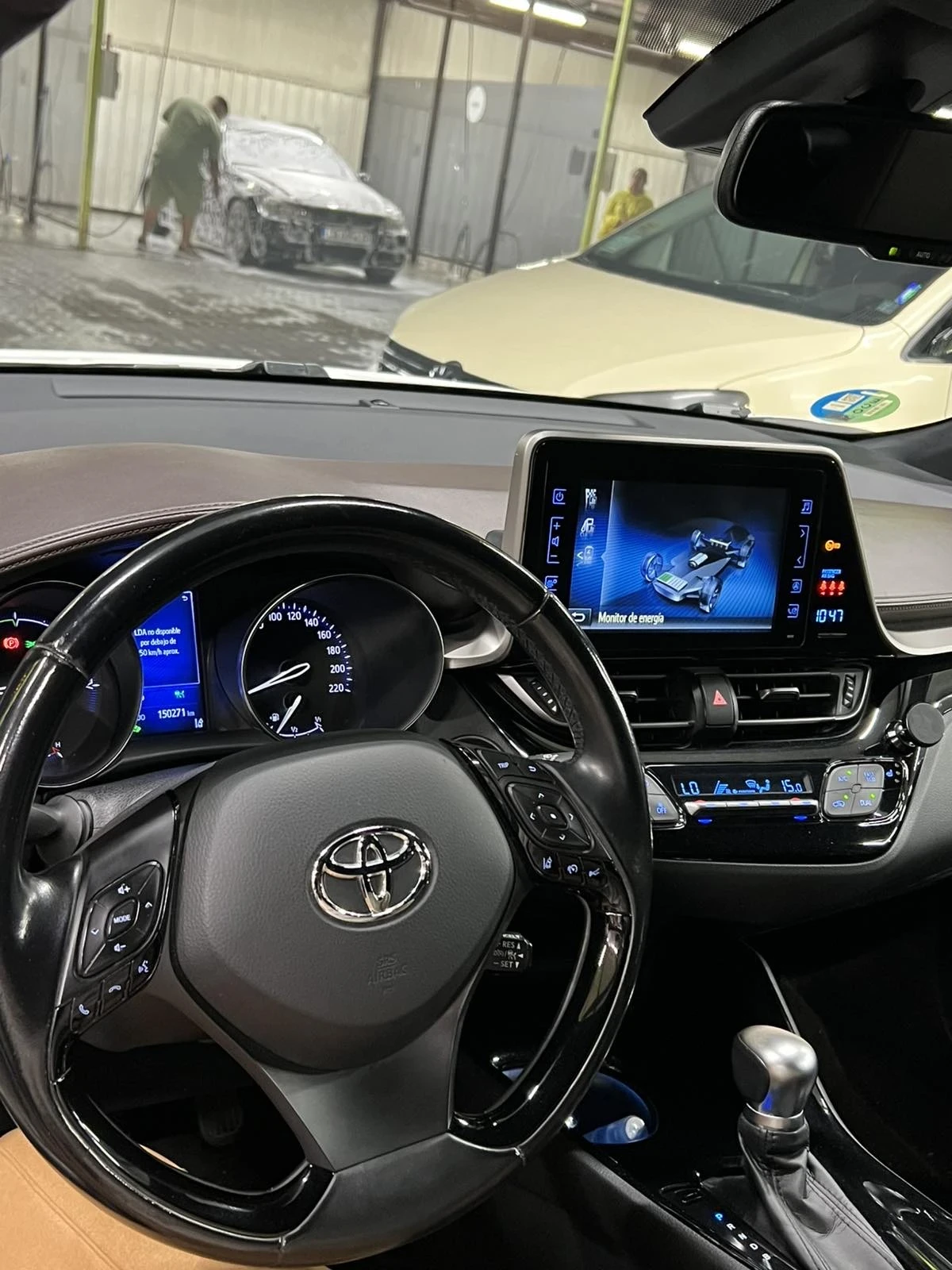 Toyota C-HR  - изображение 4
