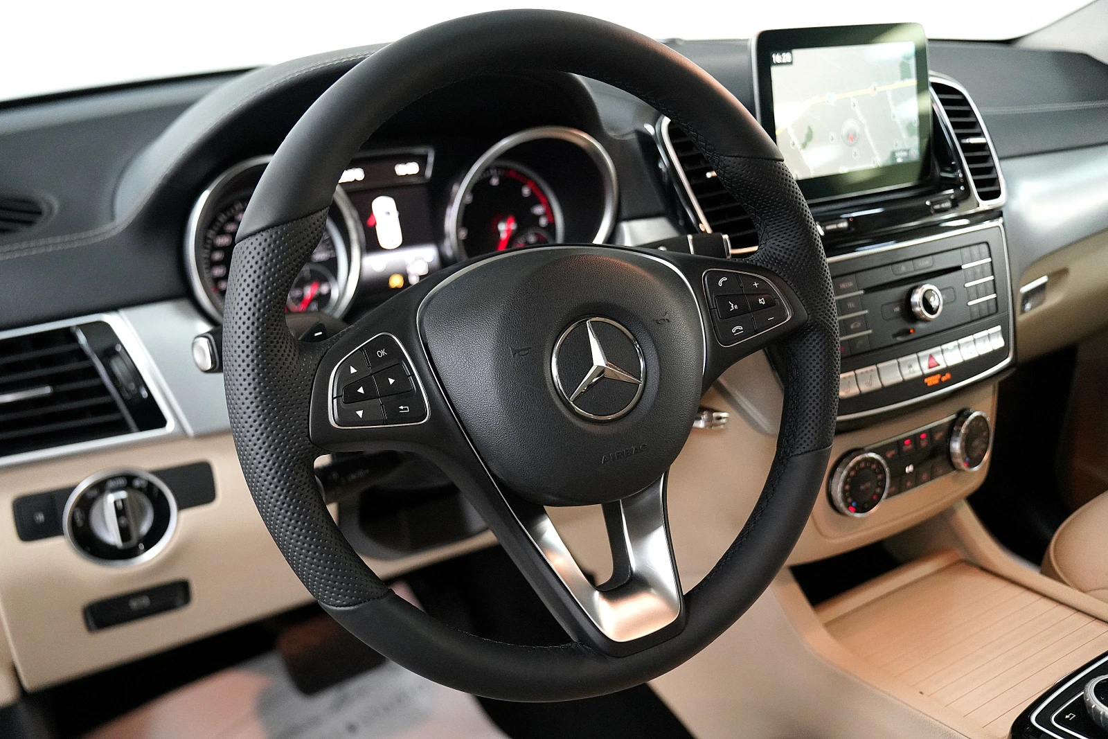 Mercedes-Benz GLE 350 d Coupe 4Matic AMG Line * *  | Mobile.bg   10