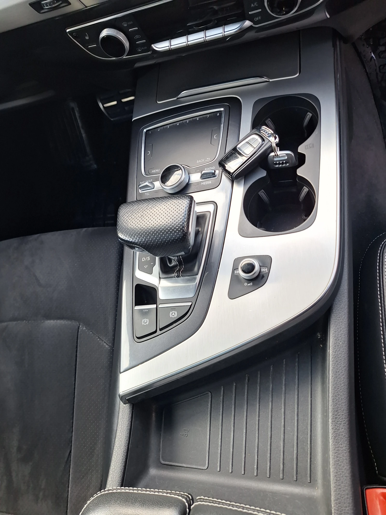 Audi Q7 50 TDI , Full , 3x SLine, снимка 10 - Автомобили и джипове - 53784426