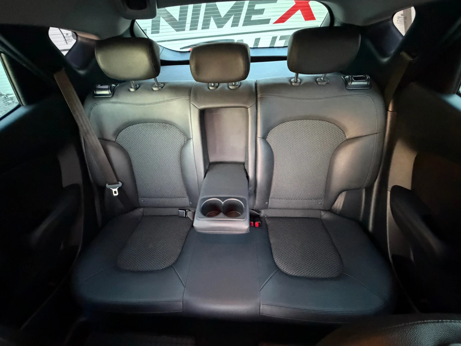 Hyundai IX35 2.0CRDI* 4X4* AUTOMAT* KOJA* , снимка 11 - Автомобили и джипове - 53996395