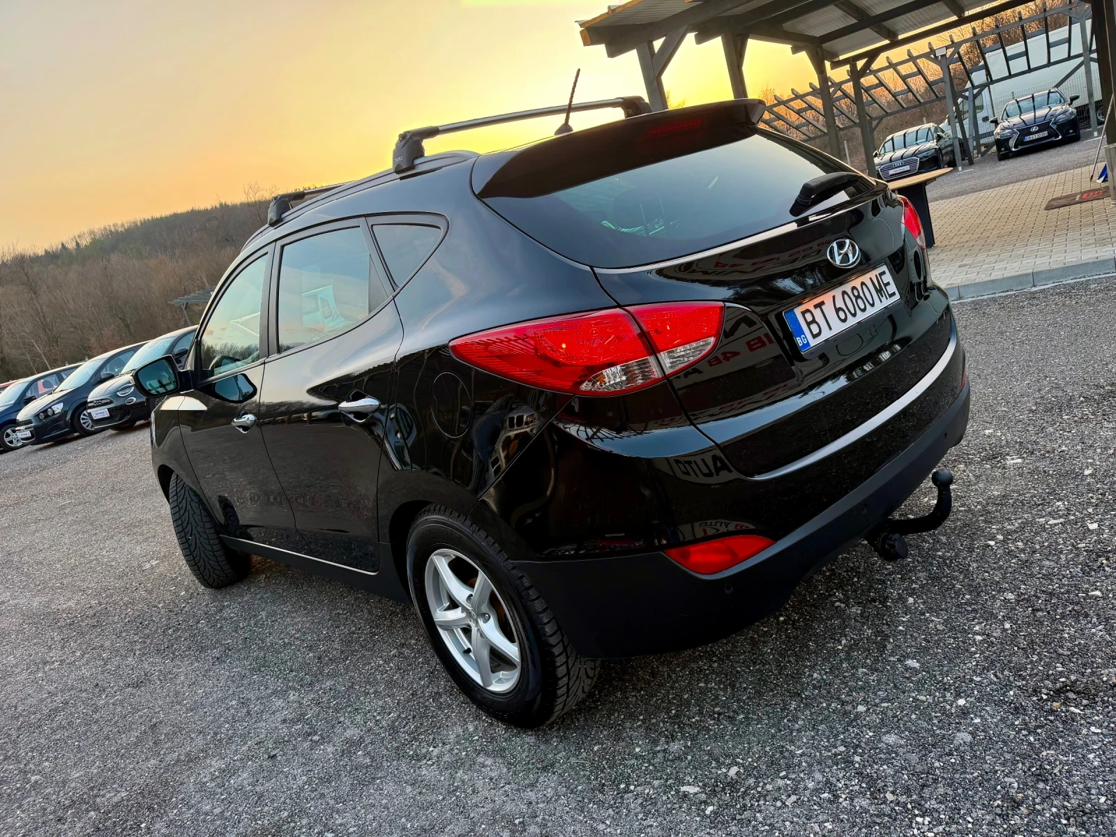 Hyundai IX35 2.0CRDI* 4X4* AUTOMAT* KOJA* , снимка 6 - Автомобили и джипове - 53996395