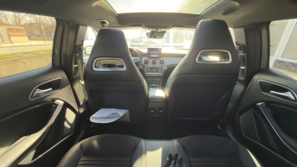 Mercedes-Benz GLA 200, снимка 5 - Автомобили и джипове - 54552082