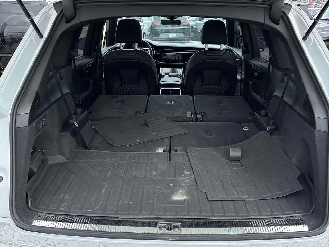 Audi Q7 * Technik * CARFAX * ���� �� �� | Mobile.bg � ����������� 13