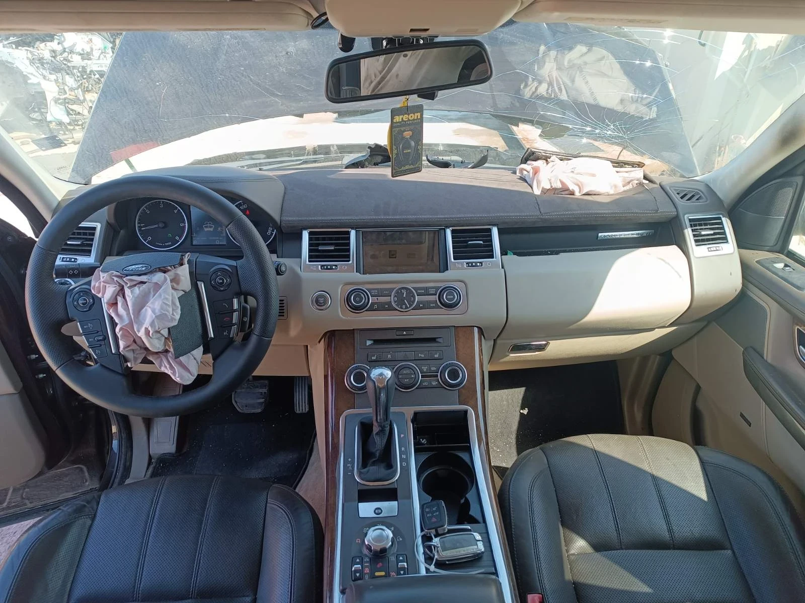 Land Rover Range Rover Sport 3.0 D, снимка 5 - Автомобили и джипове - 55901212
