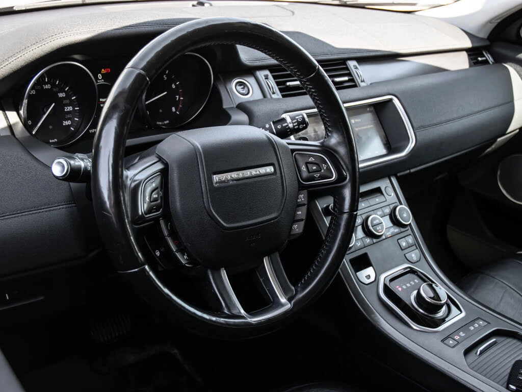 Land Rover Range Rover Evoque 4WD* ПАНО* ПОДГРЕВИ* КАМЕРИ* КРАЙНА ЦЕНА* , снимка 8 - Автомобили и джипове - 56722494